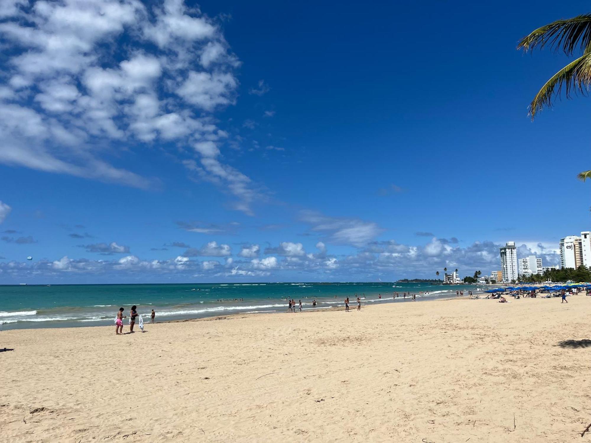 Posada Centric Studio Isla Verde Σαν Χουάν Εξωτερικό φωτογραφία