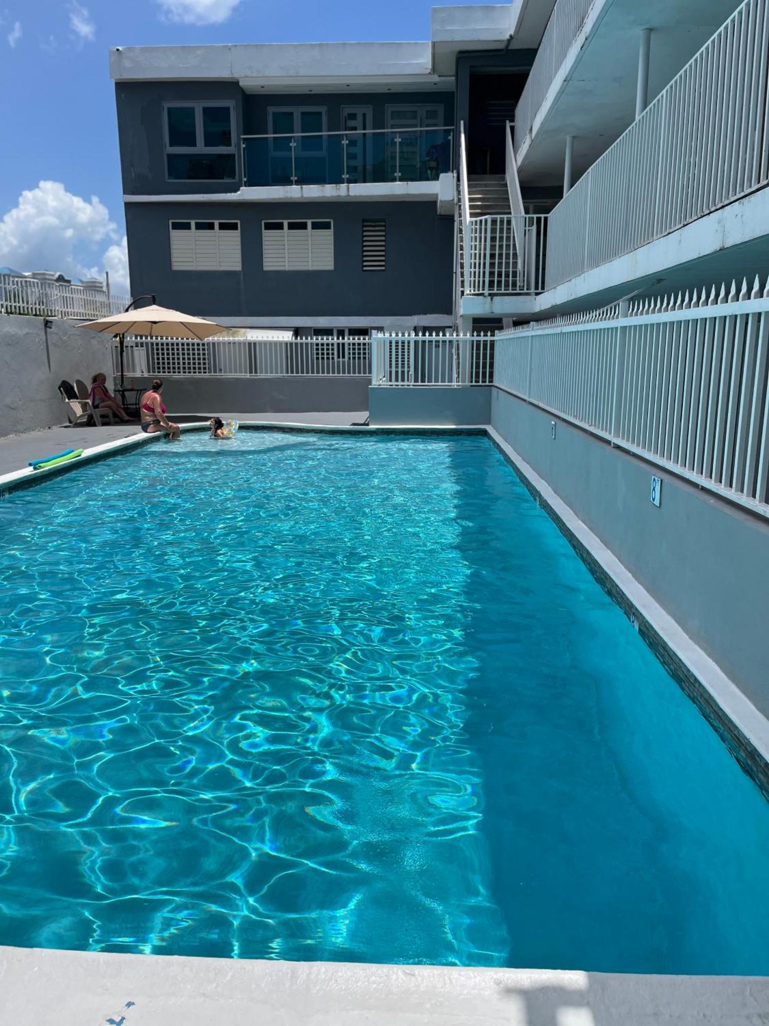 Posada Centric Studio Isla Verde Σαν Χουάν Εξωτερικό φωτογραφία