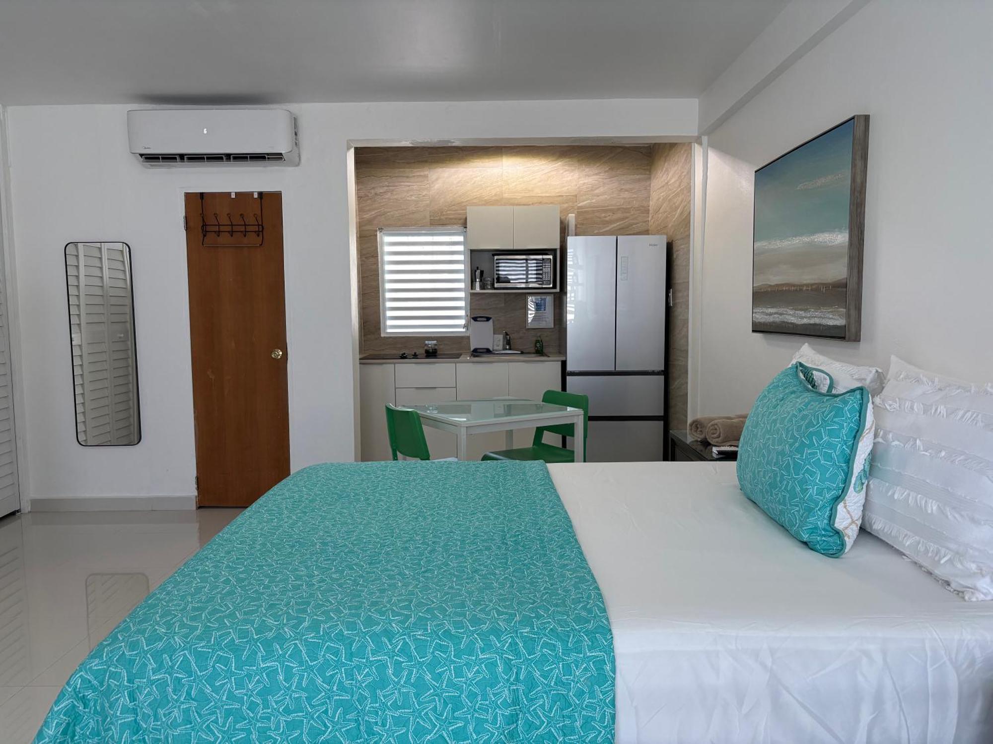 Posada Centric Studio Isla Verde Σαν Χουάν Εξωτερικό φωτογραφία