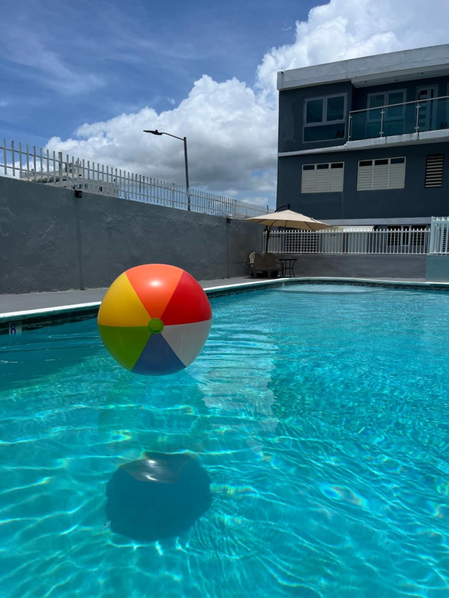 Posada Centric Studio Isla Verde Σαν Χουάν Εξωτερικό φωτογραφία