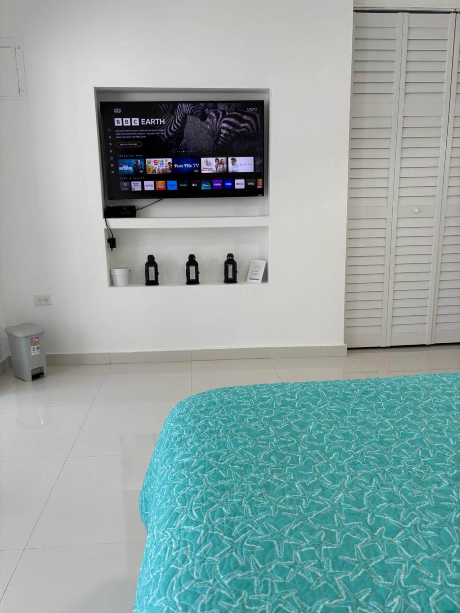 Posada Centric Studio Isla Verde Σαν Χουάν Εξωτερικό φωτογραφία